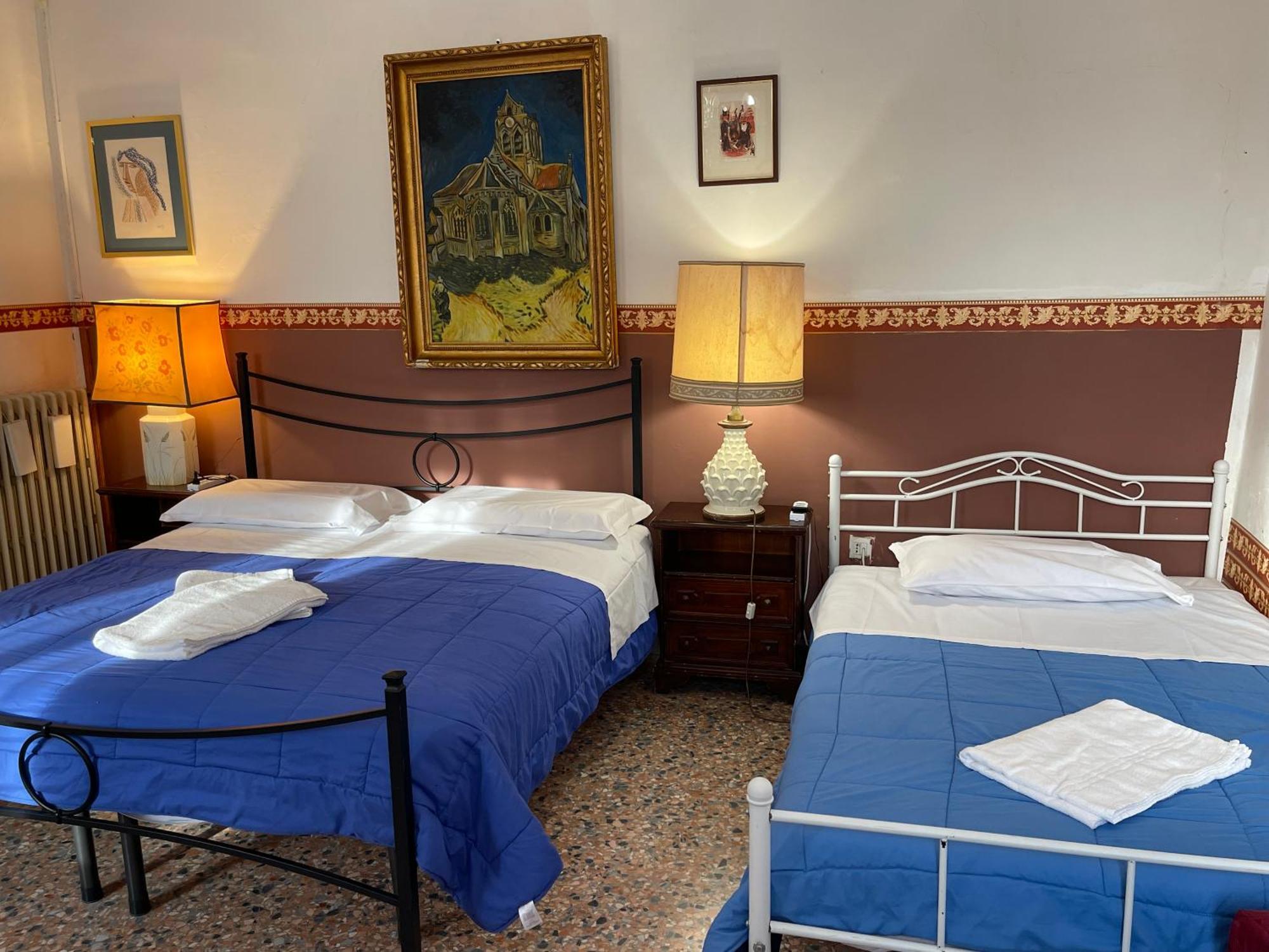Princess Guest House Canal View Venesia Bagian luar foto