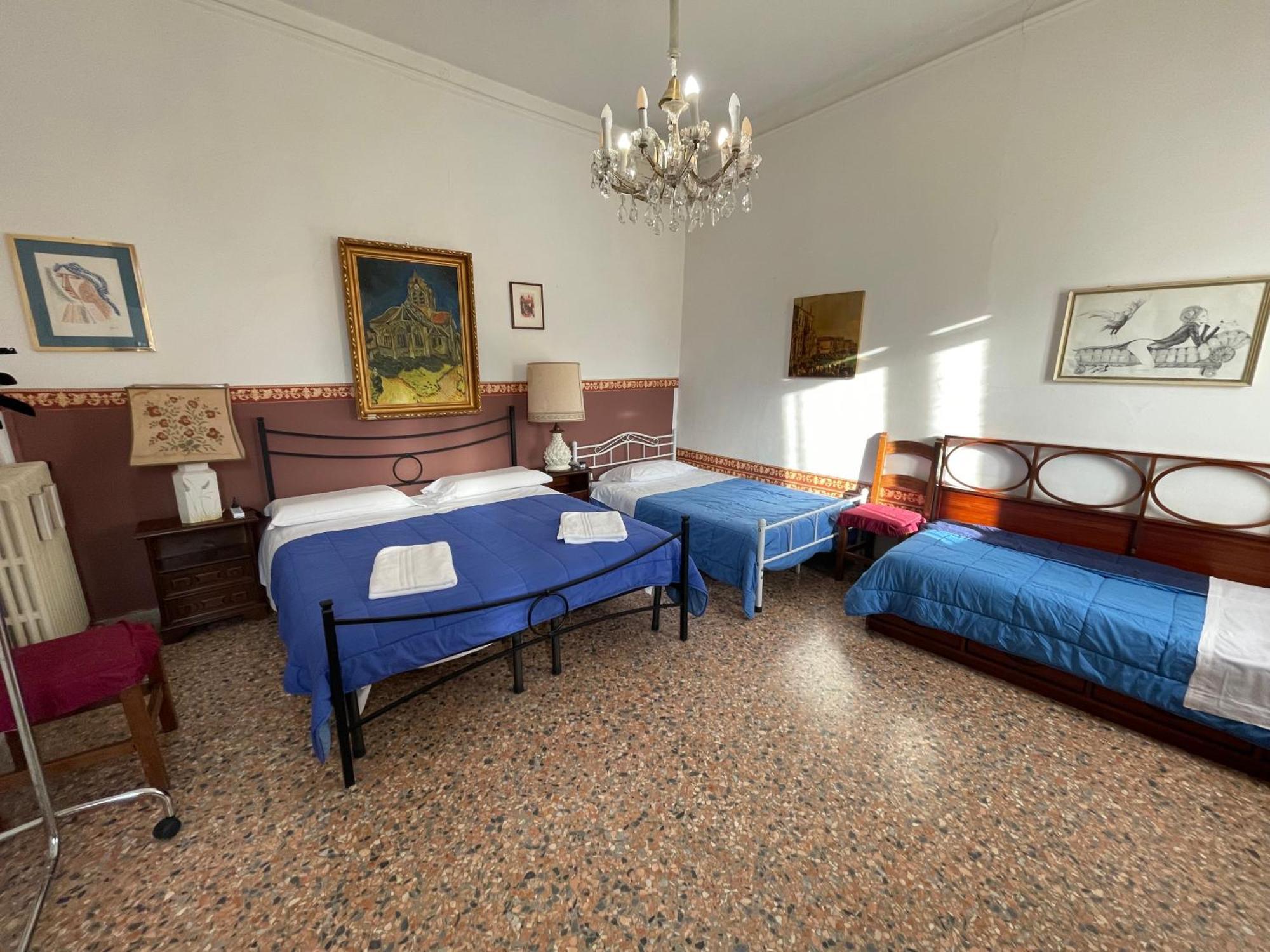 Princess Guest House Canal View Venesia Bagian luar foto