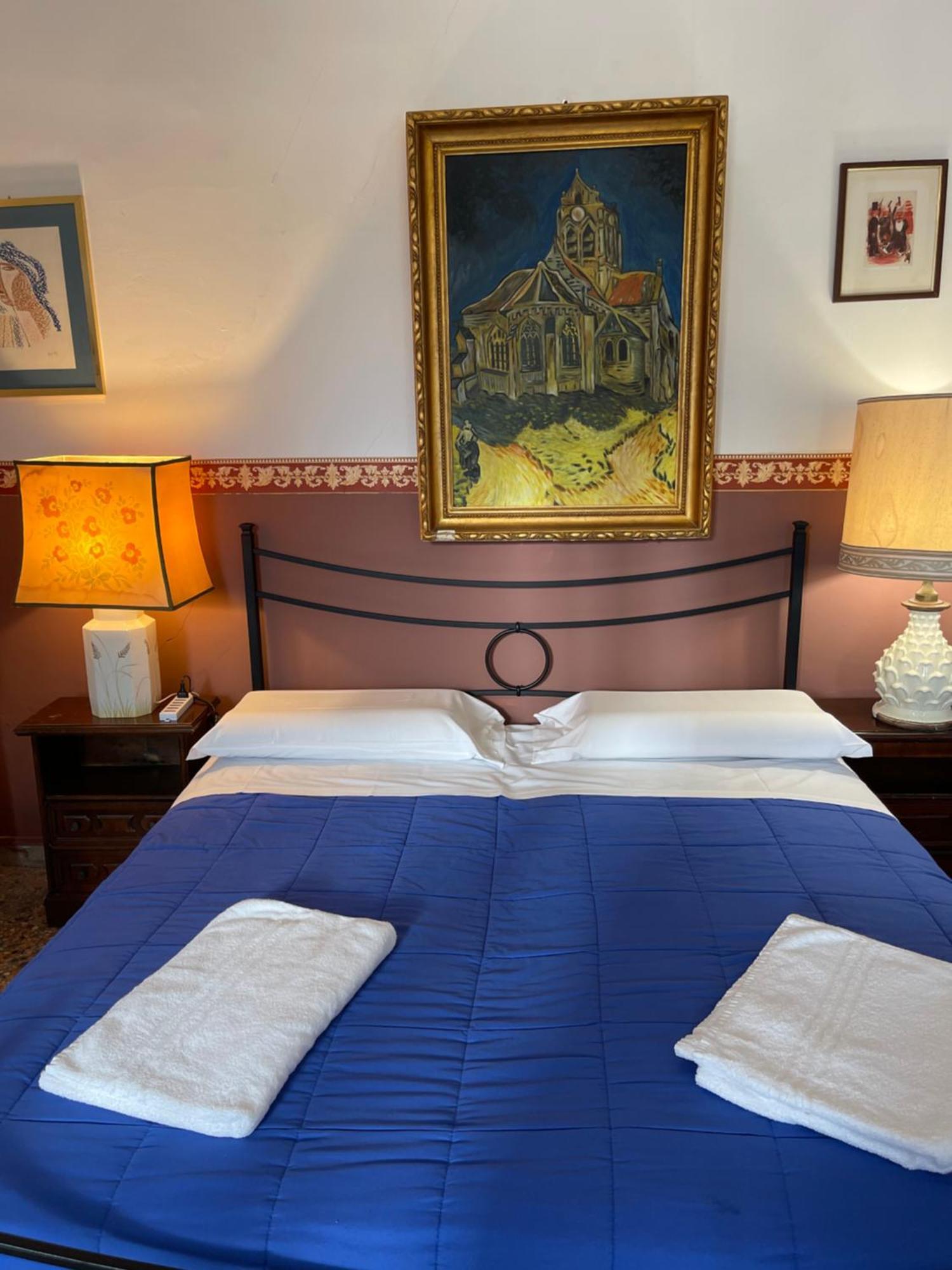 Princess Guest House Canal View Venesia Bagian luar foto